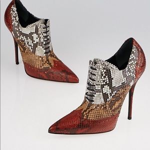 AUTHENTIC Gucci Python LaceUp Brogue Oxfords Size 39